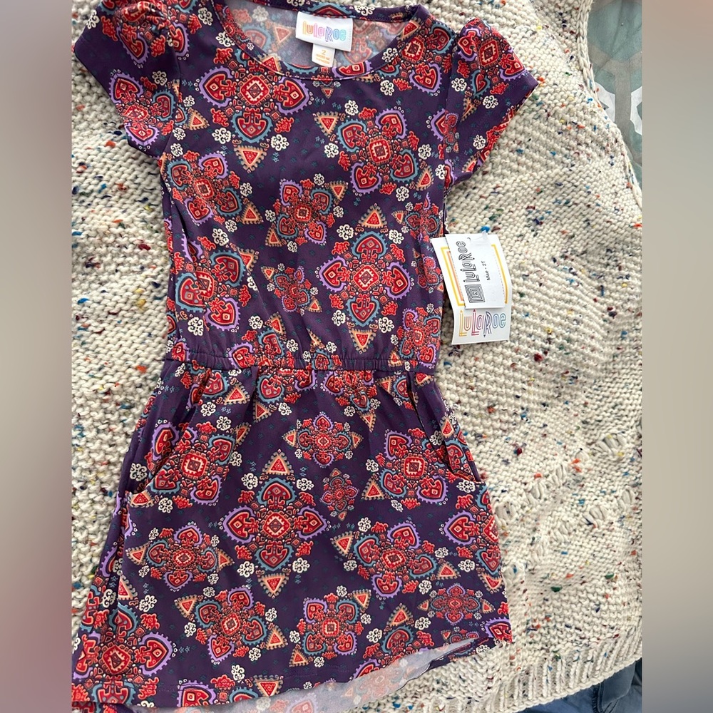 Lularoe Mae toddler size 2 high-low short sleeve dress with pockets